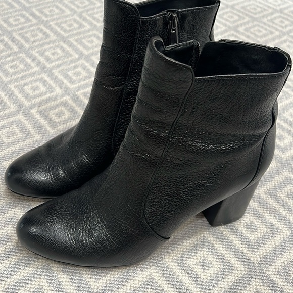 Diane von Furstenberg black leather booties 7m - Picture 1 of 7